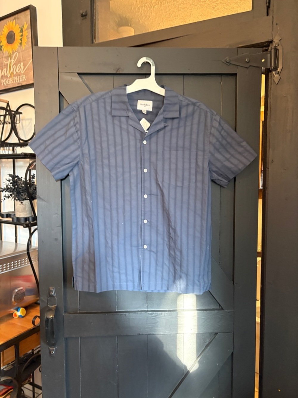 Goodfellow & Co Navy Short Sleeve Button-Up